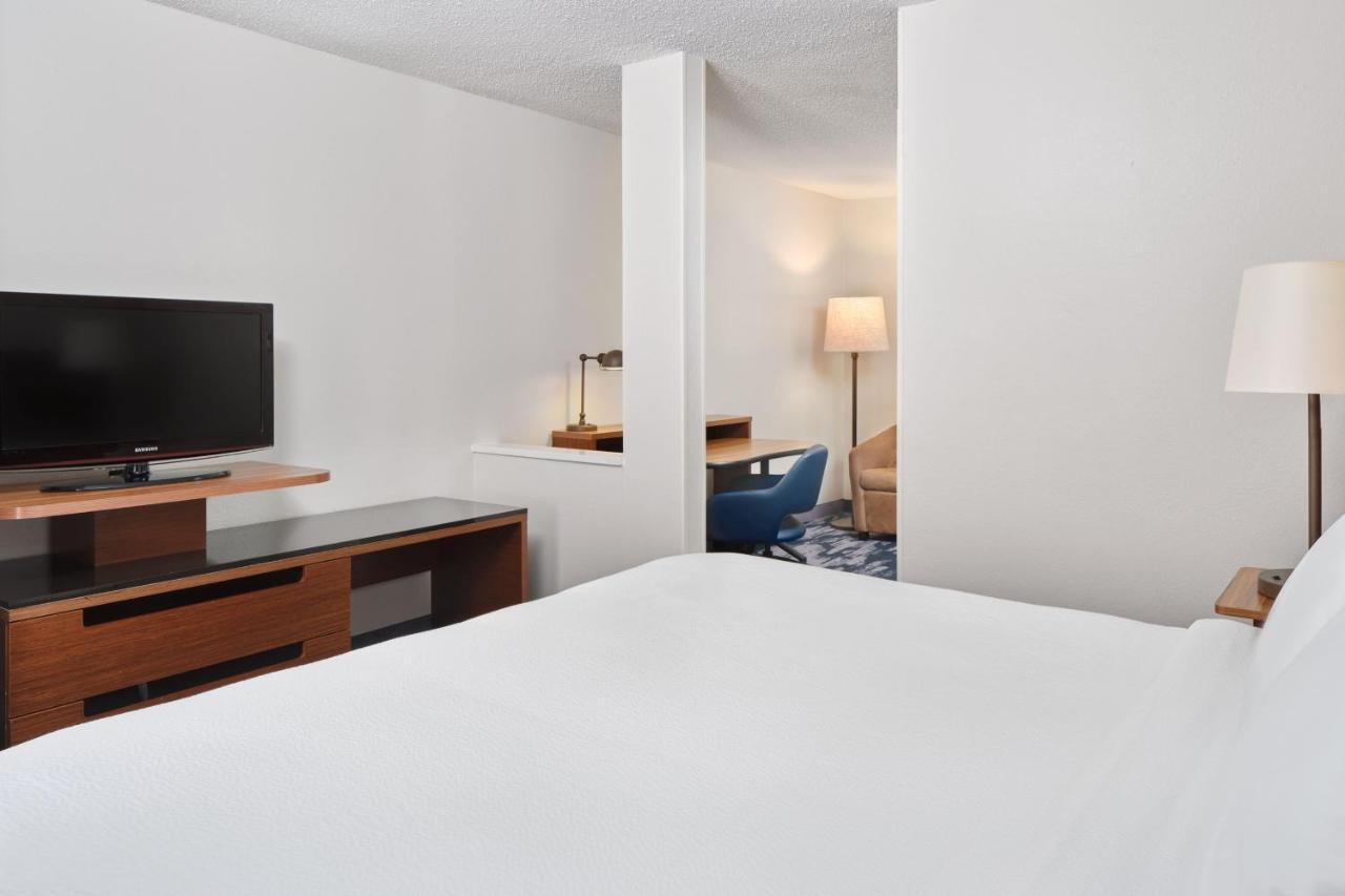 Fairfield Inn & Suites By Marriott Джексонвилл Экстерьер фото